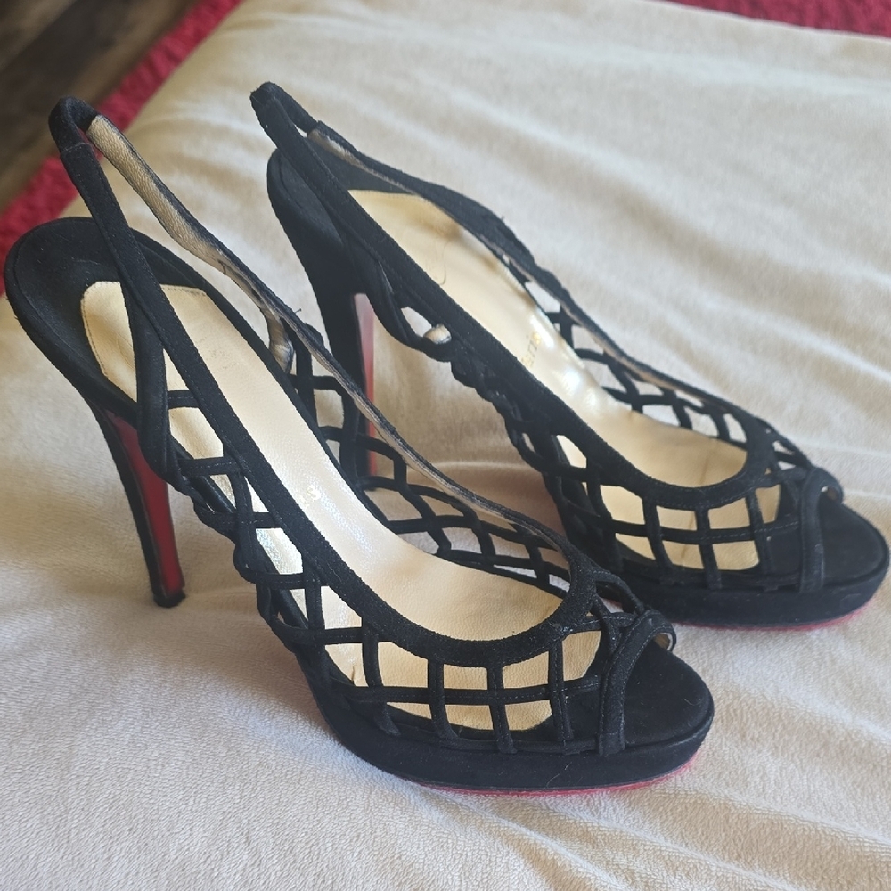 Christian Louboutin Black Lattice Slingback High Heels - Picture 11 of 15